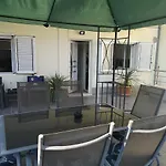 شقة Ella *