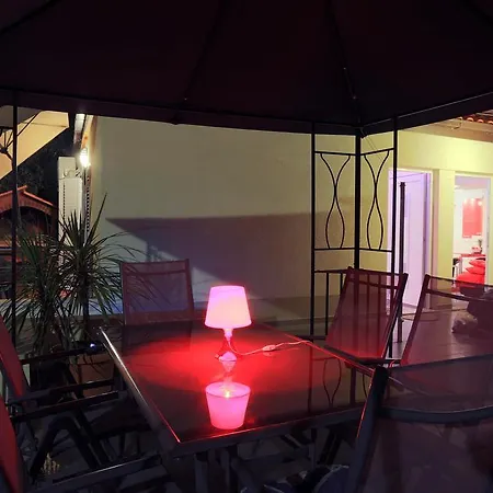 Apartament Ella *