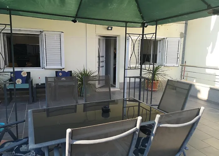 Apartman Ella *