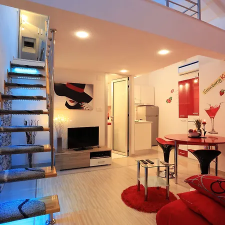 아파트먼트 엘라 아파트