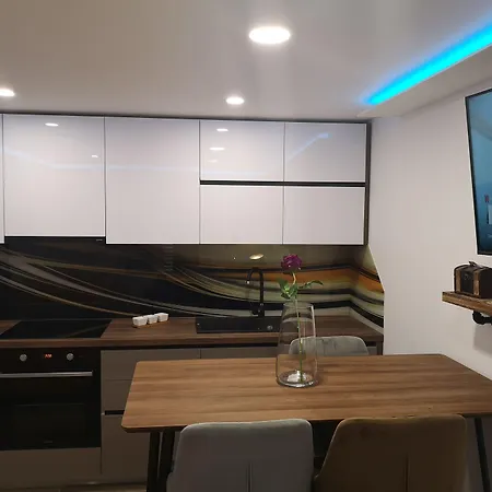 Ella Apartamento *