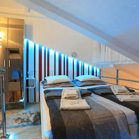 Apartment Ella Split