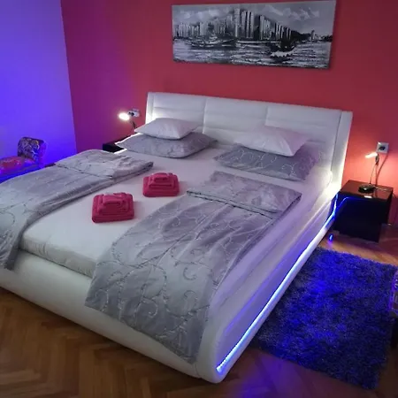 Apartment Ella Split