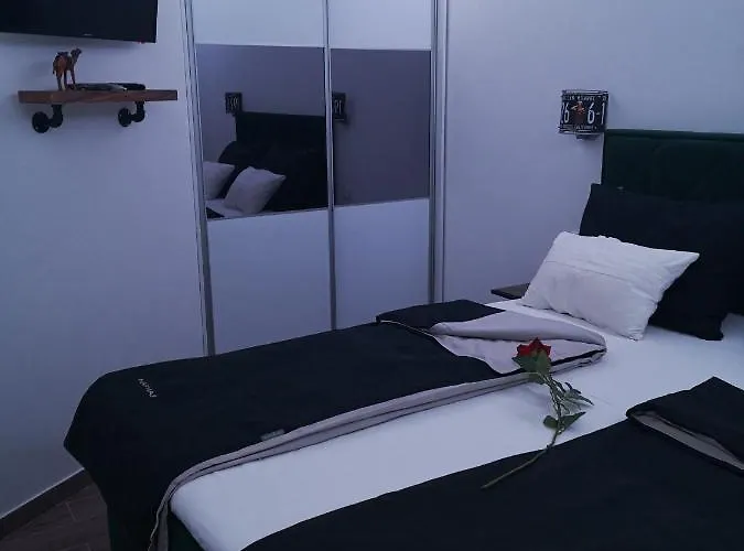 아파트 아파트먼트 엘라 *