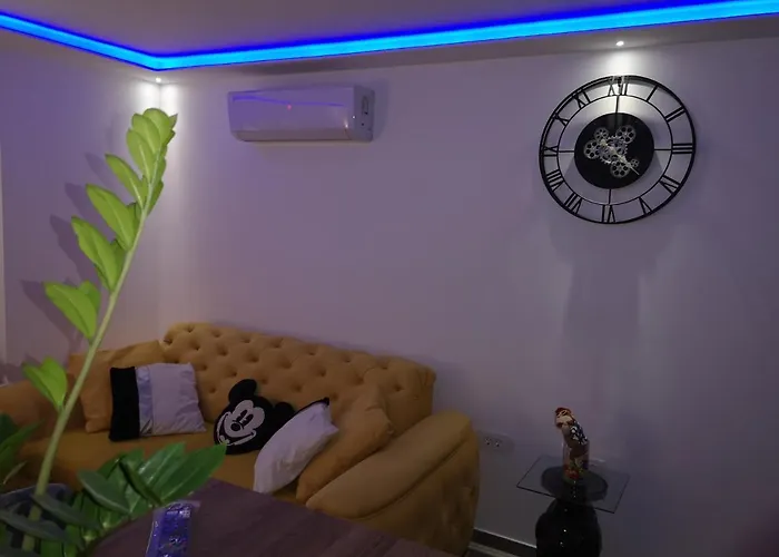 아파트먼트 엘라