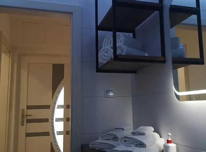 아파트 아파트먼트 엘라