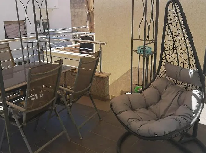 아파트먼트 엘라