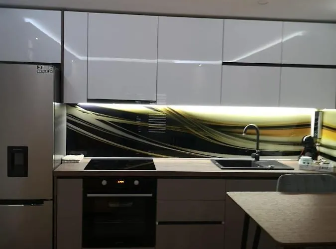 아파트먼트 엘라