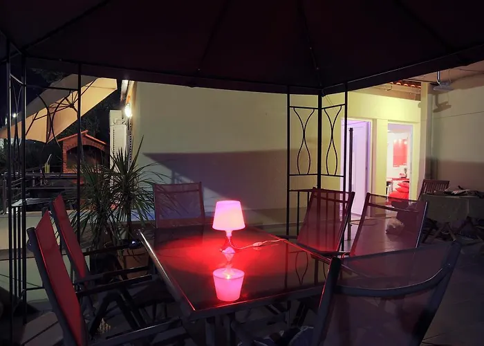 아파트 아파트먼트 엘라 *