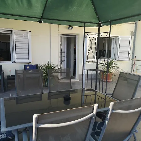 Appartement Ella *